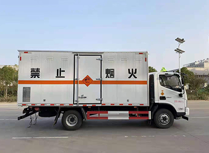 共和爆破器材运输车